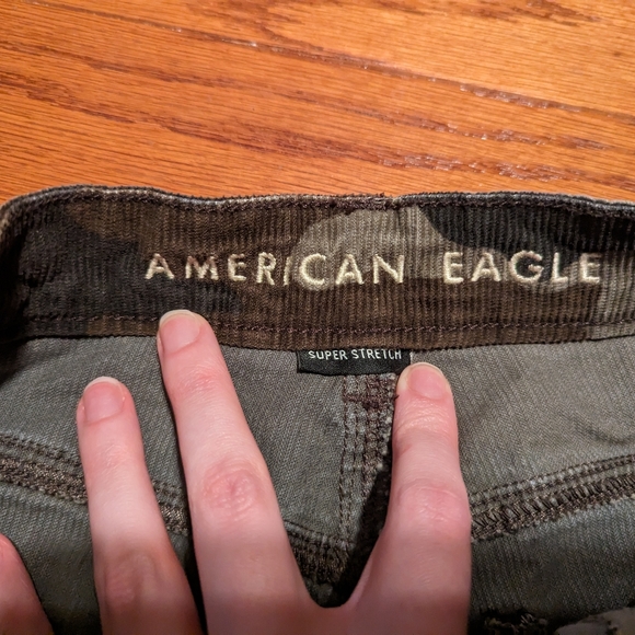American Eagle camouflage jeans - corduroy - size 8 regular - brown green - mom - Picture 3 of 13